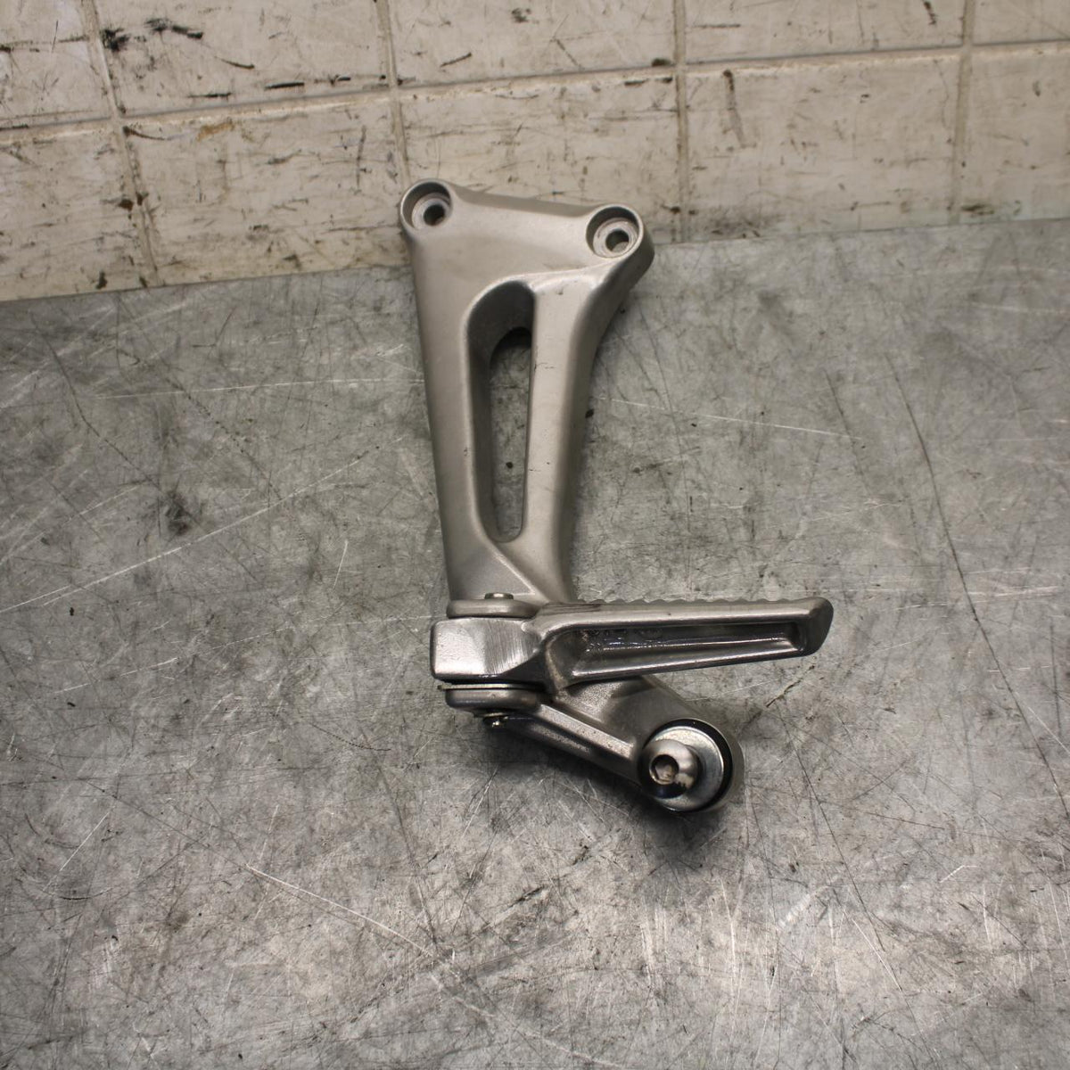 1999 Honda Super Hawk 1000 VTR1000F LEFT REAR BACK PASSENGER PEG BB51
