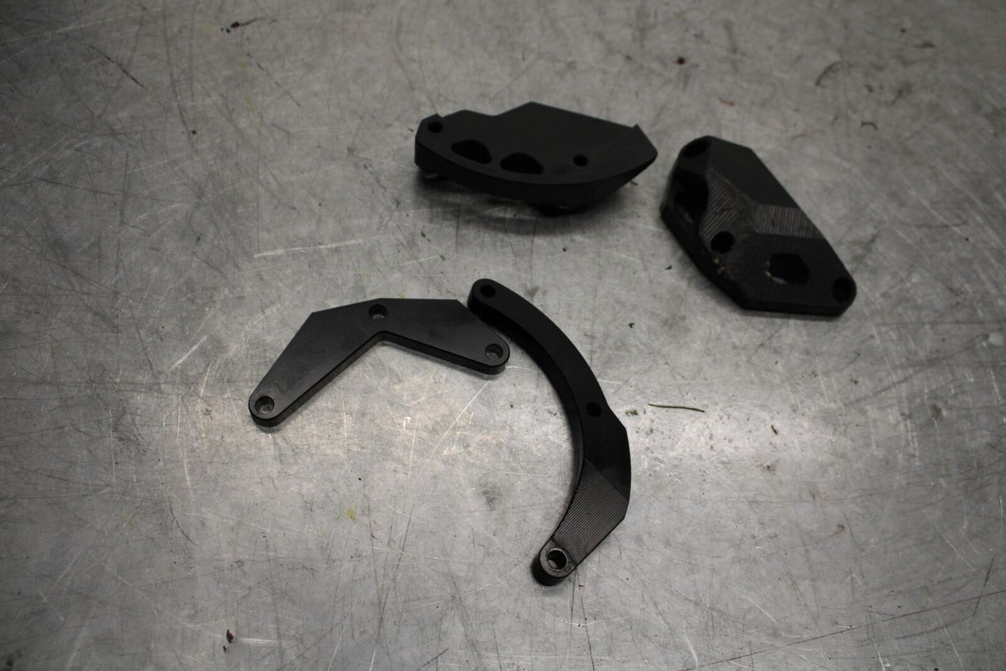 11-15 KAWASAKI ZX1000R ENGINE GAURD PROTECTOR BB445