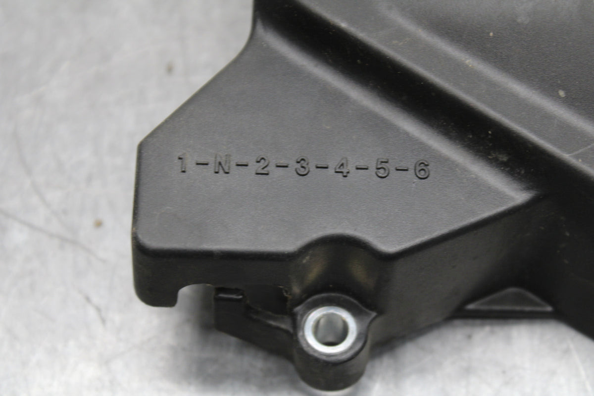 19-21 YAMAHA YZF R3 ENGINE SPROCKET COVER BB121