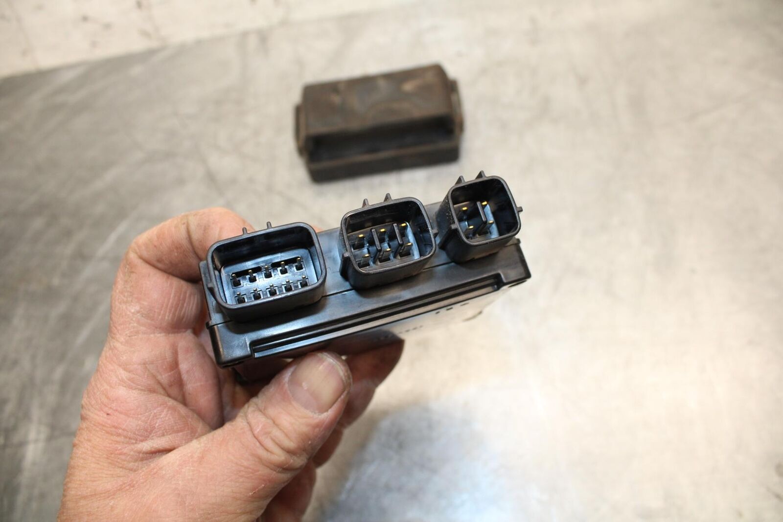 15-17 KAWASAKI EX 650 NINJA EX650 ABS RELAY ASSEMBLY FUSE BOX BB494