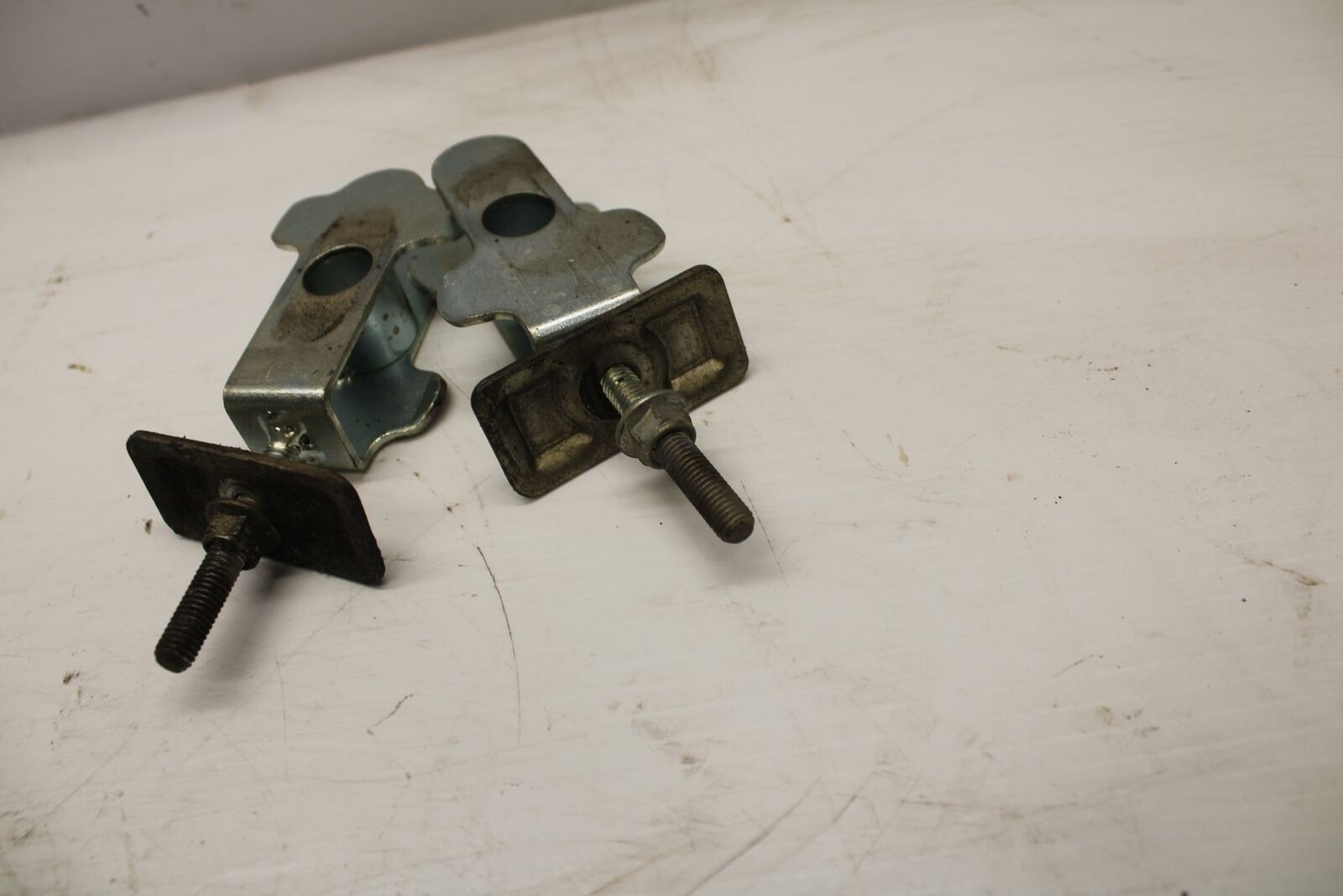 04-09 SUZUKI GS500F SWINGARM CHAIN TENSIONER ADJUSTMENT BRACKETS  BB261