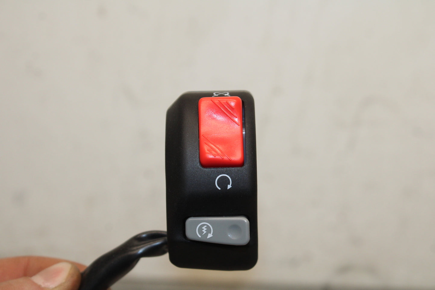 12-25 KAWASAKI NINJA ZX14R NEW!! RIGHT HANDLE KILL OFF START SWITCH BB757