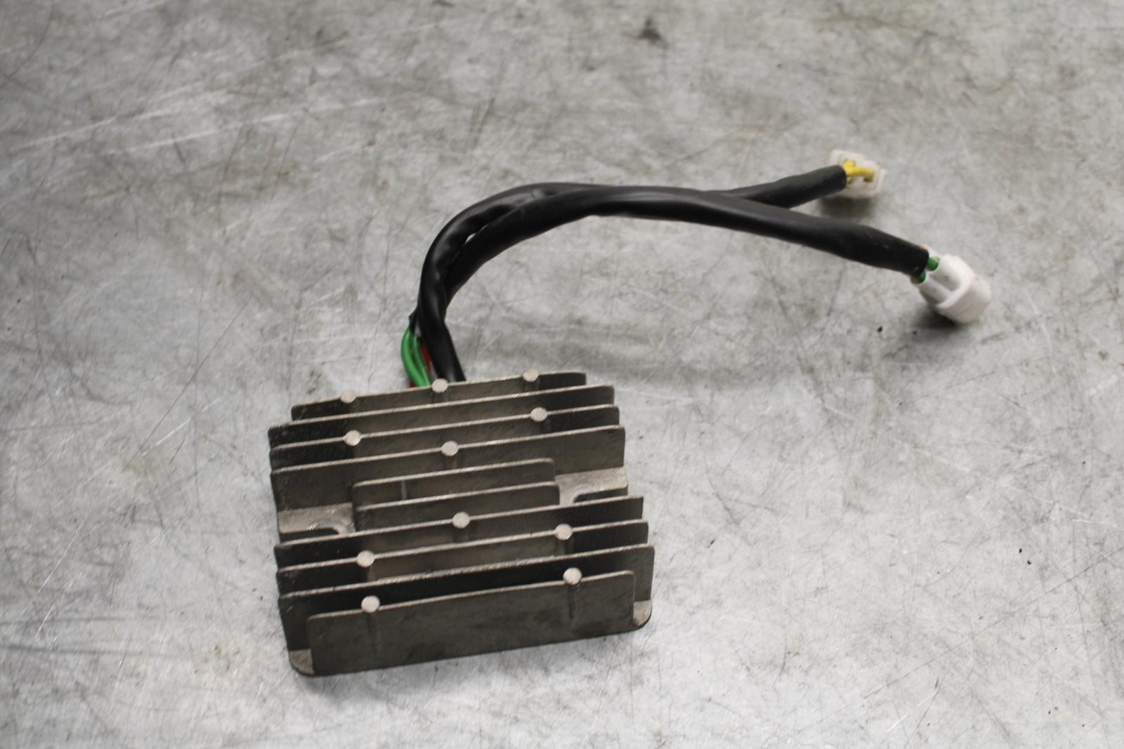 06-07 SUZUKI GSXR750 RECTIFIER VOLTAGE REGULATOR 32800-21H00  BB543
