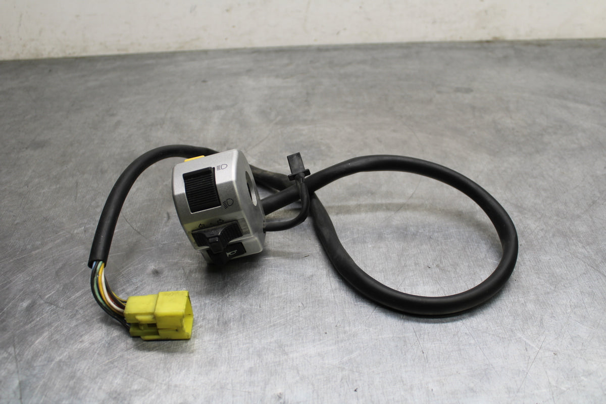 04 SUZUKI INTRUDER 800 LEFT HANDLE HORN SIGNALS SWITCH SWITCHES BB758