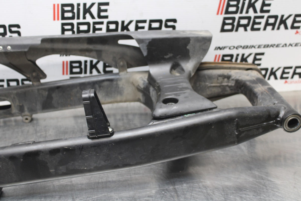 17-24 SUZUKI SV650 REAR SWINGARM BACK SUSPENSION SWING ARM BB829