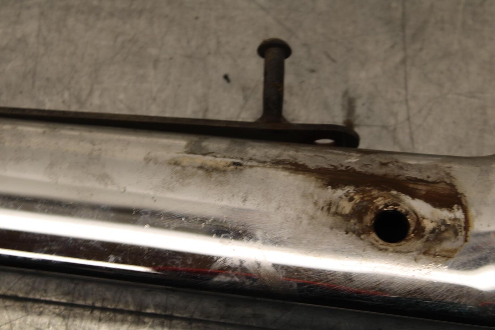 2005 Kawasaki Vulcan 1500 VN1500N Classic REAR BACK FENDER SUPPORT FRAME BB576