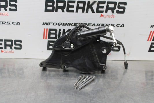 08-10 SUZUKI GSXR 600 ENGINE SPROCKET COVER BB202