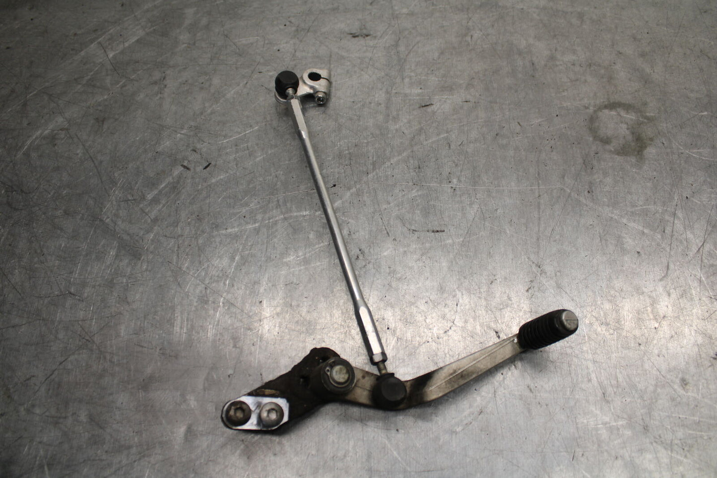 11-24 SUZUKI GSXR750 SHIFTER LINKAGE SHIFT LINK PEDAL BB714