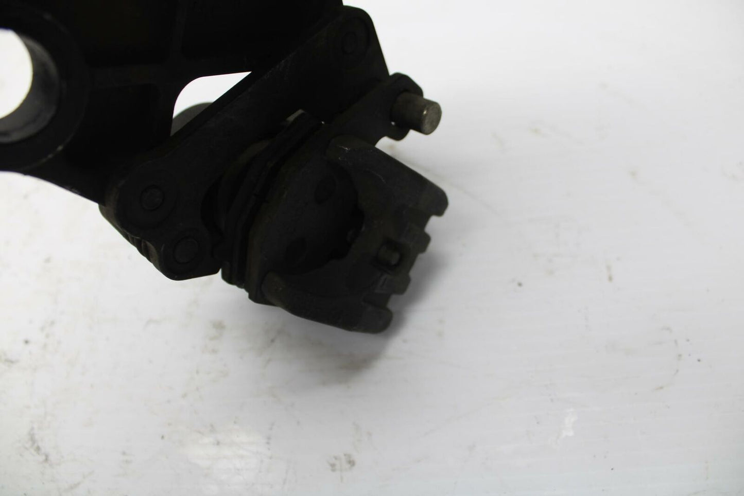 09-12 KAWASAKI NINJA ZX6R REAR BACK BRAKE CALIPER W MOUNT BRACKET BB272