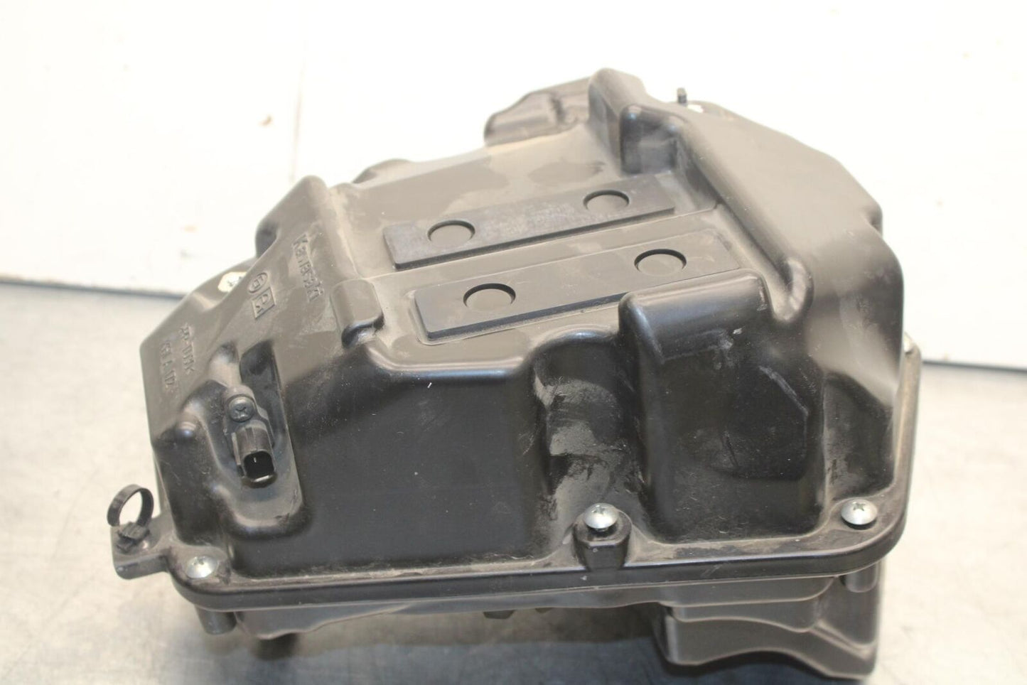 12-17 KAWASAKI ER-6N Z650 AIRBOX AIR INTAKE FILTER BOX BB607