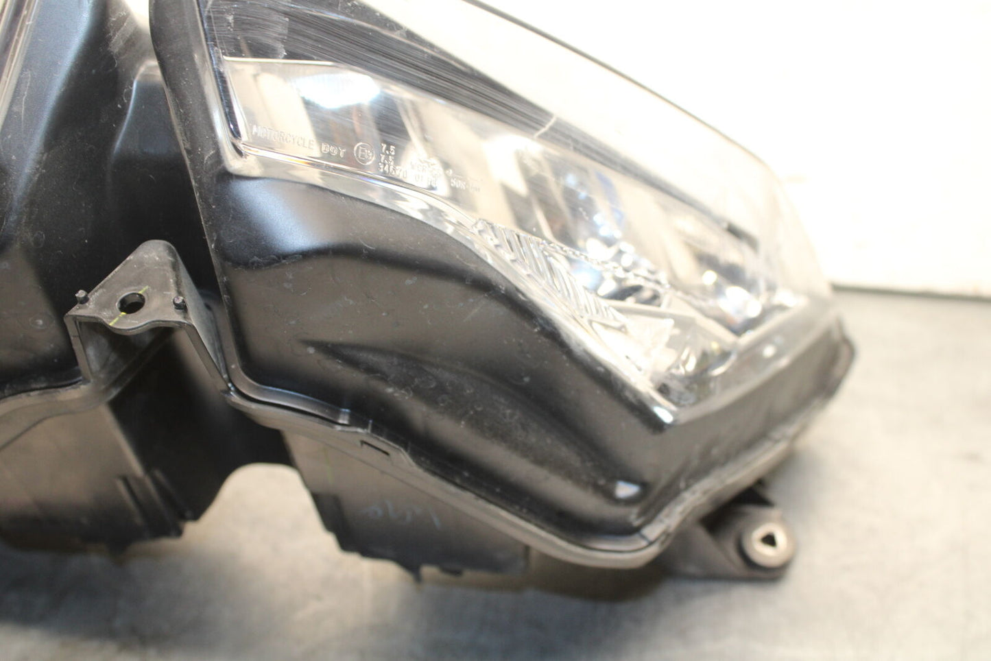 18-24 KAWASAKI NINJA 650 FRONT HEADLIGHT HEAD LIGHT LAMP BB725