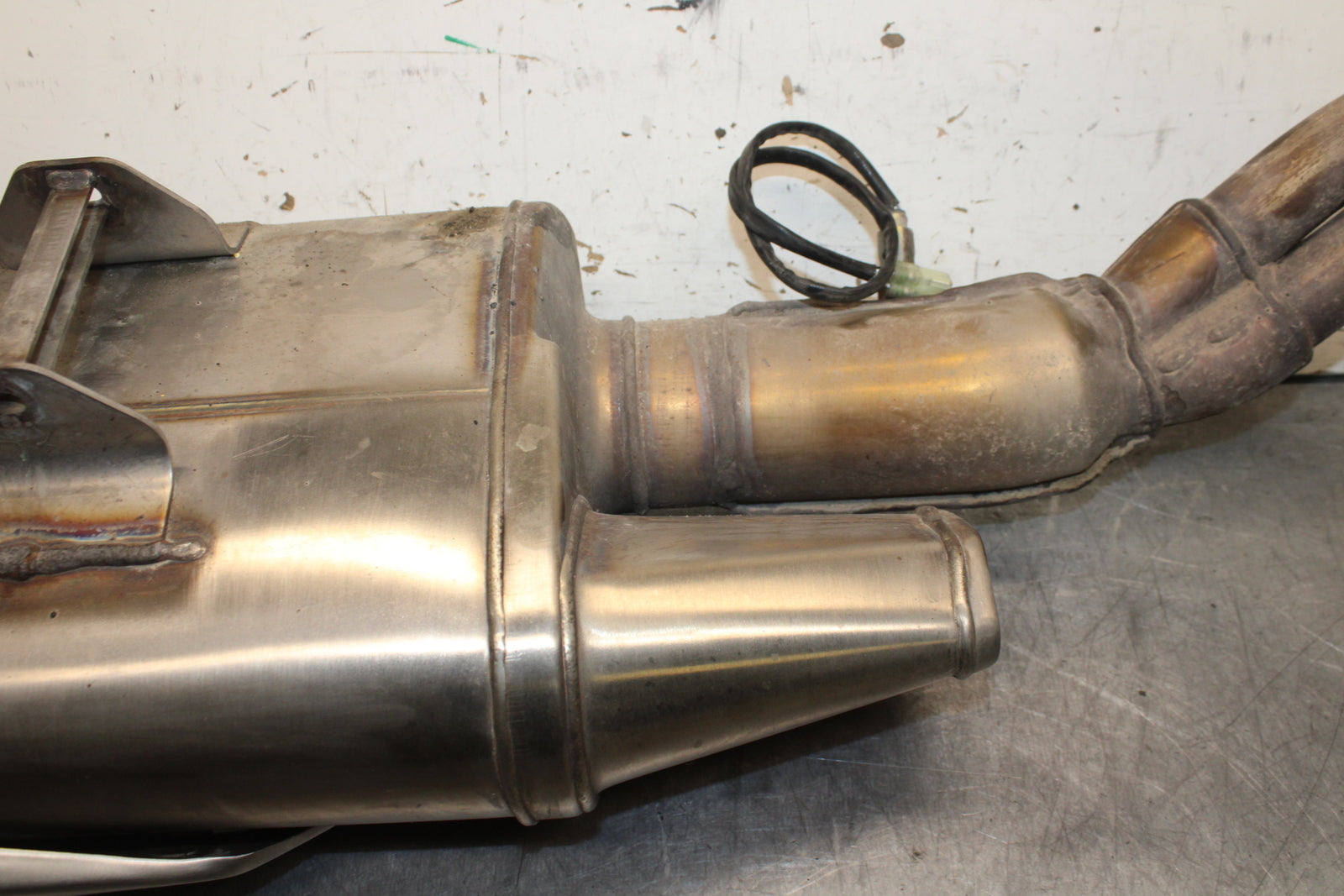 18-24 KAWASAKI NINJA 650 FULL EXHAUST SYSTEM HEADERS PIPE MUFFLER BB725