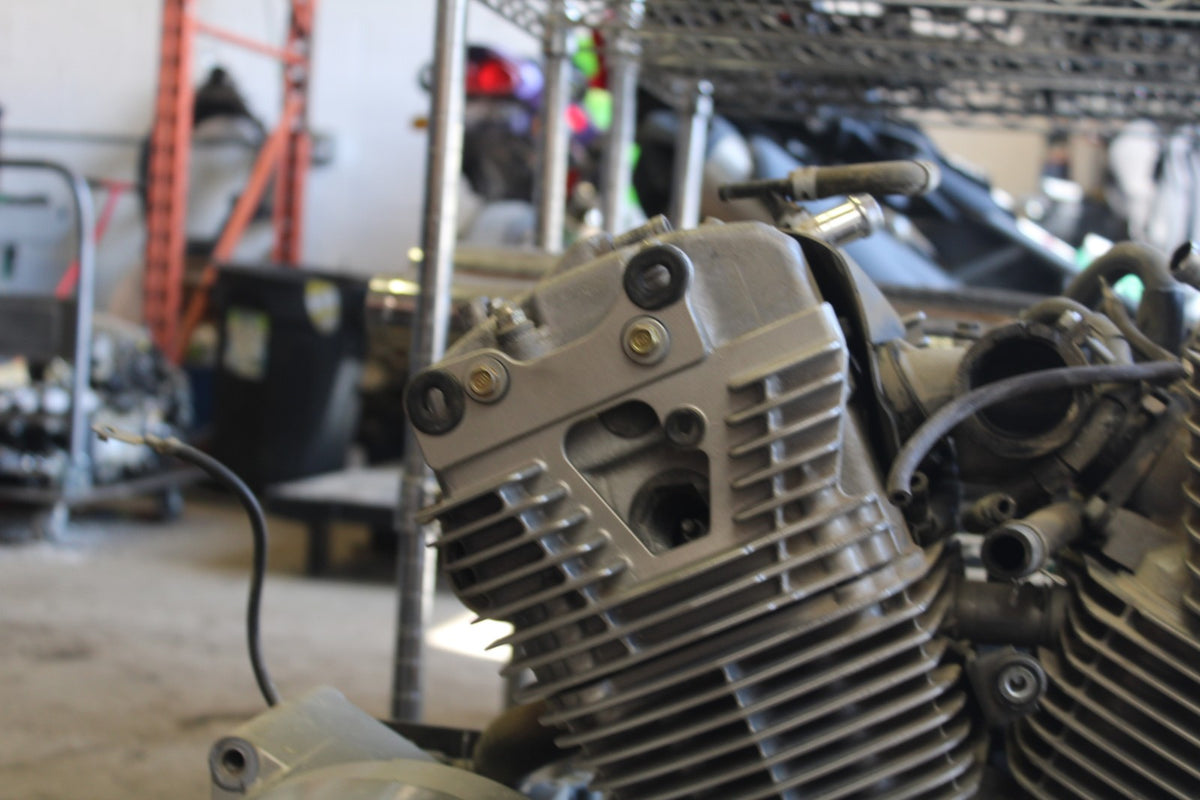 03-08 HONDA VTX1300C ENGINE MOTOR BB868