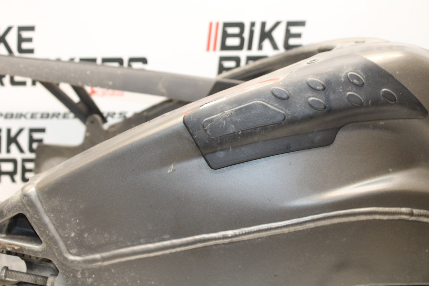 12-14 BMW S1000RR REAR SWINGARM BACK SUSPENSION SWING ARM BB204