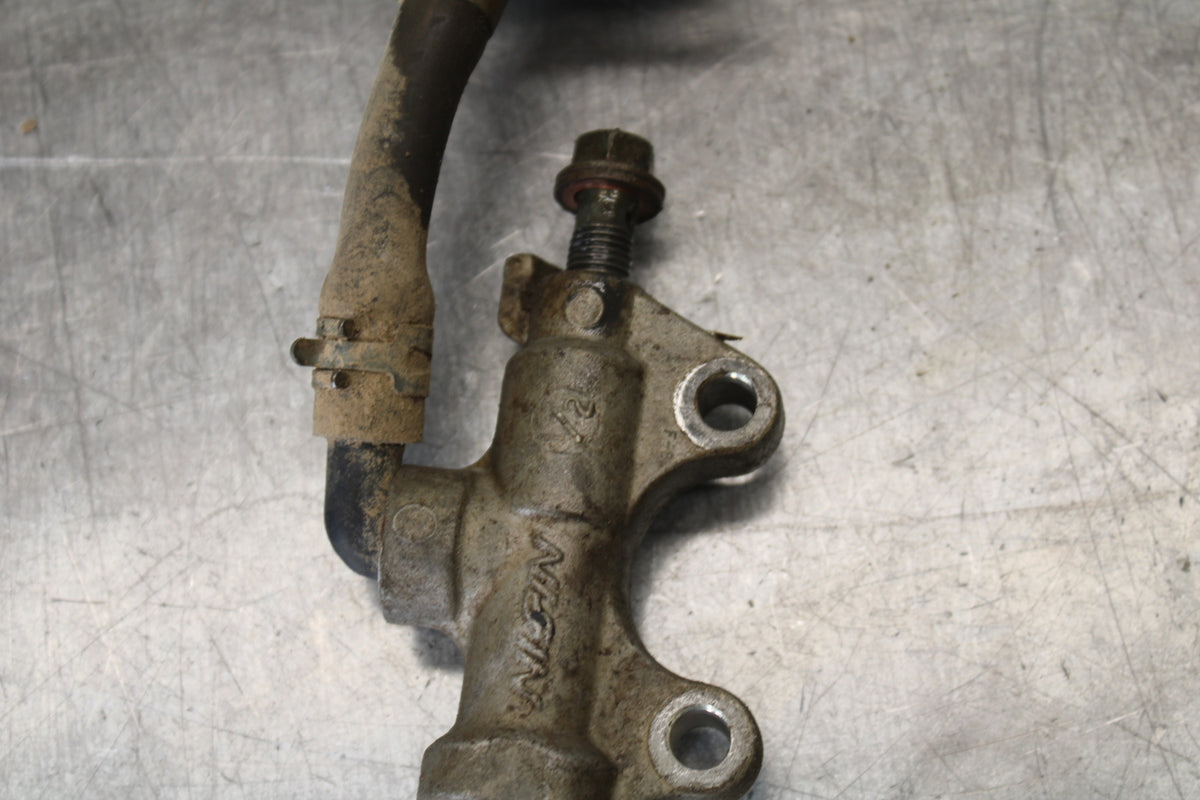 01-05 YAMAHA RAPTOR 660R REAR BACK BRAKE MASTER CYLINDER W RESERVOIR BB695