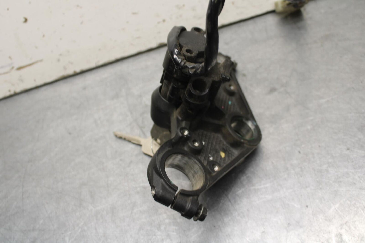 15-16 KAWASAKI EX300 IGNITION LOCK KEY SET W/ GAS CAP AND SEAT LOCK BB635