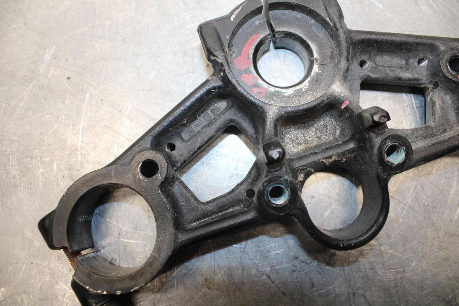 1984 Honda Interceptor 750 VF750F FORKS UPPER TRIPLE TREE CLAMP BB38