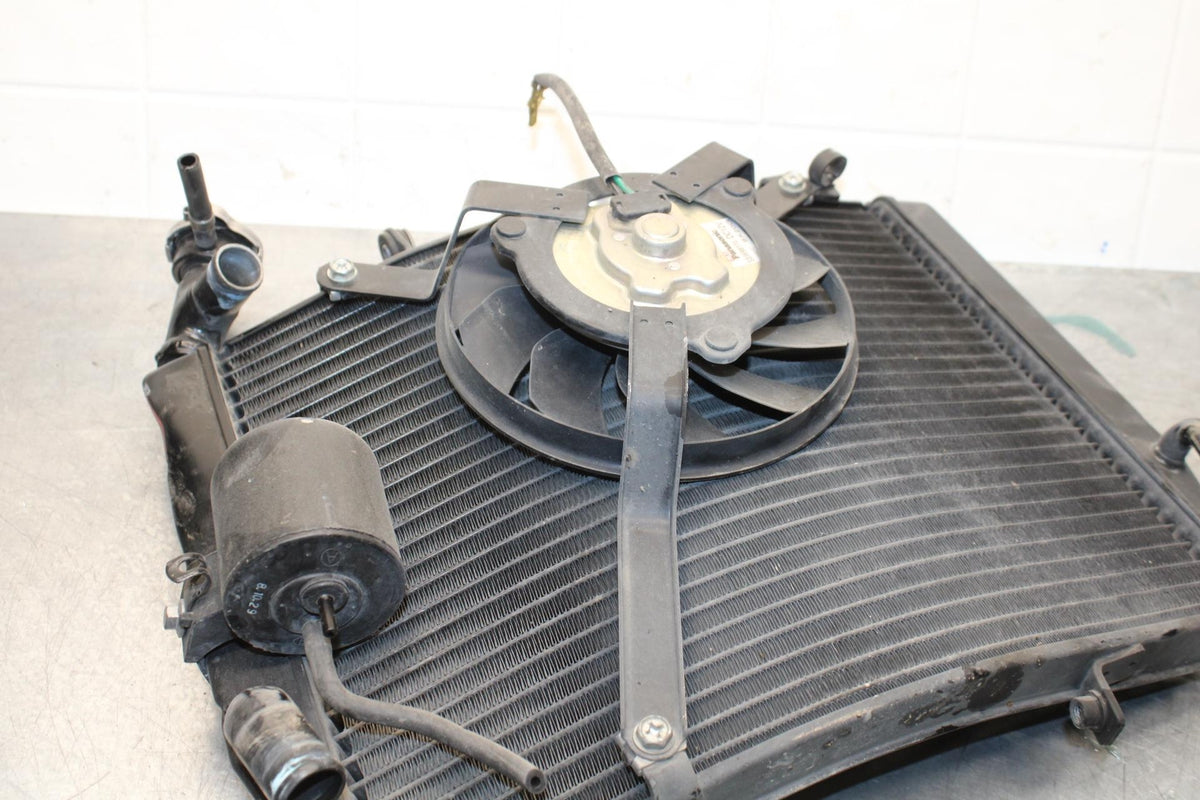 2001 Suzuki GSXR600 ENGINE RADIATOR MOTOR COOLER COOLING RADIATER  BB584