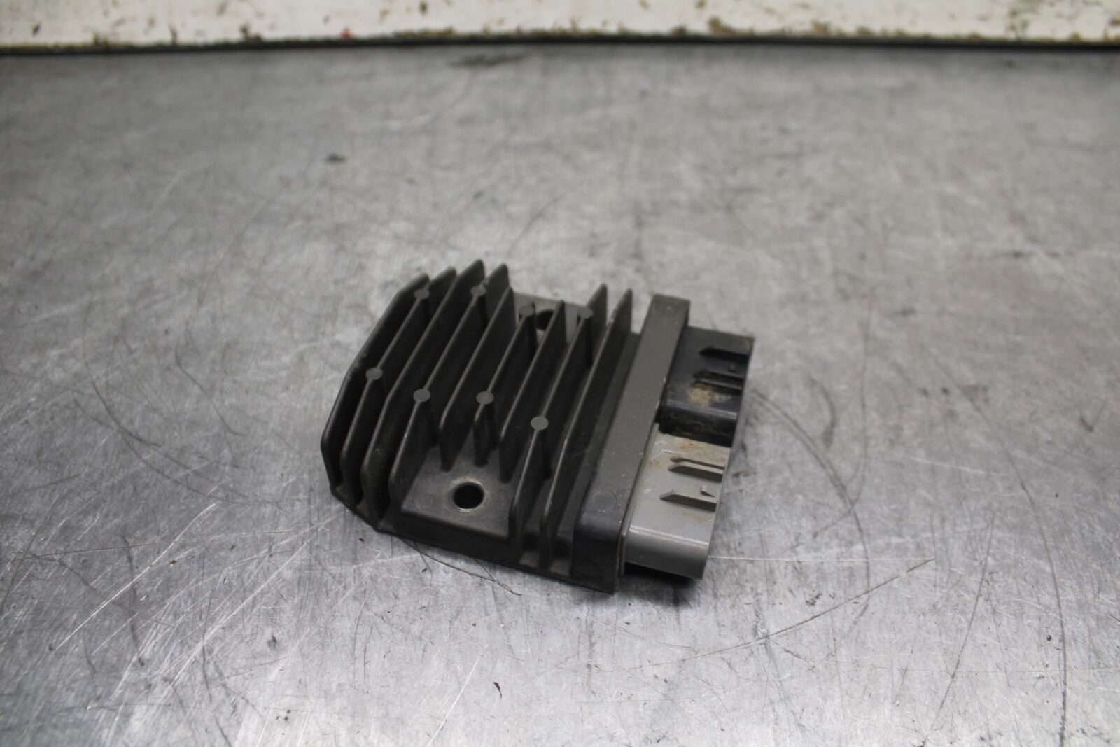14-17 YAMAHA FZ09 RECTIFIER VOLTAGE REGULATOR BB111