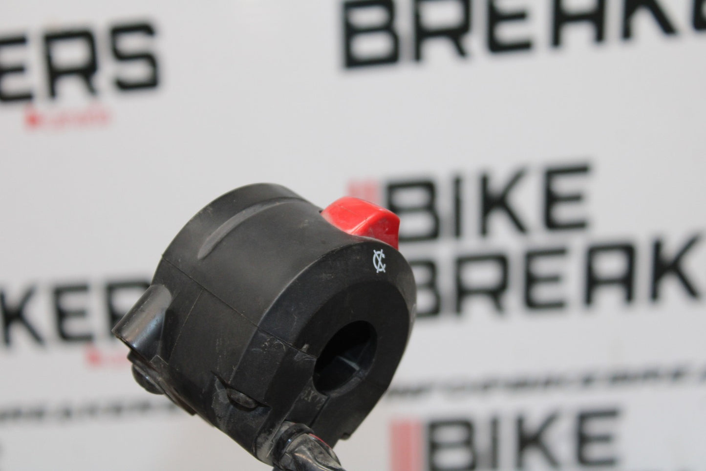 06-07 SUZUKI GSXR 600 RIGHT CLIP ON HANDLE KILL OFF START SWITCH SWITCHES BB170