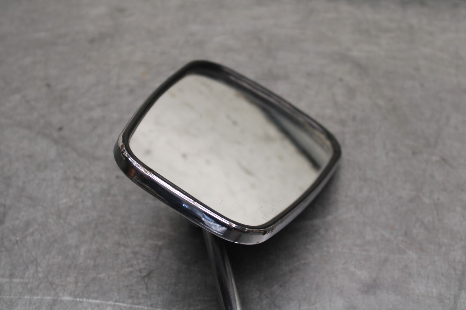 85-86 SUZUKI MADURA 1200 RIGHT SIDE REAR VIEW MIRROR  BB691