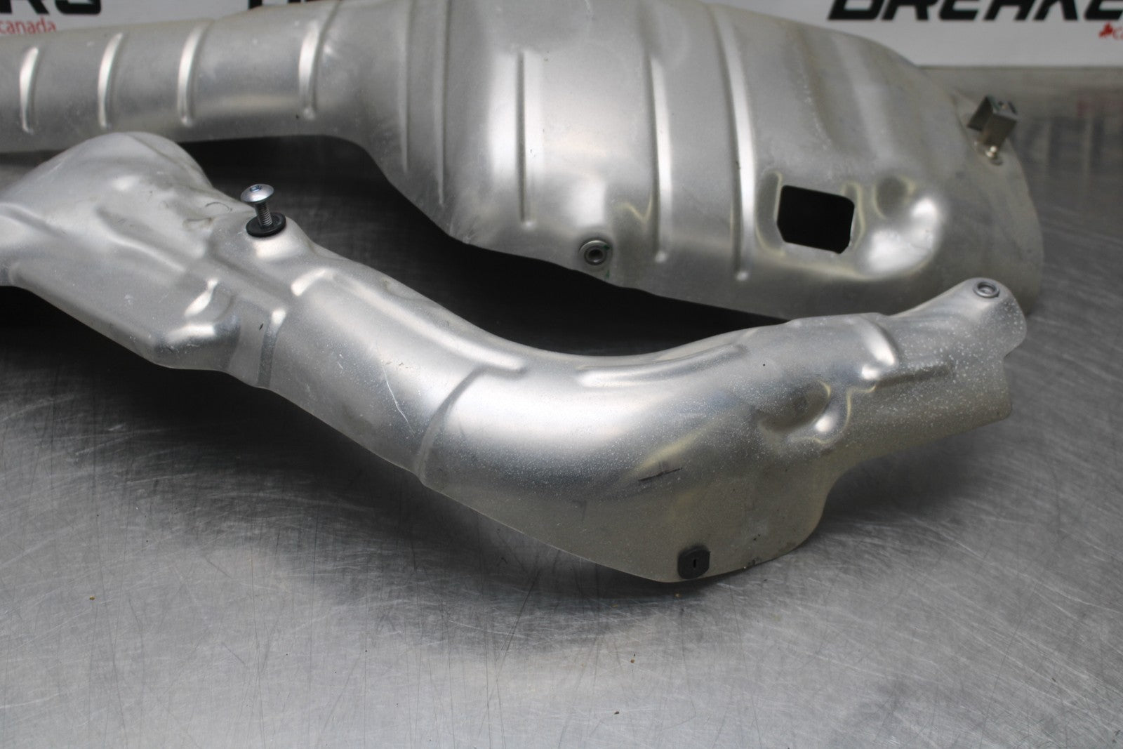 13-24 HONDA CBR600RR MUFFLER EXHAUST PIPE COVER HEAT SHIELD GUARD BB772