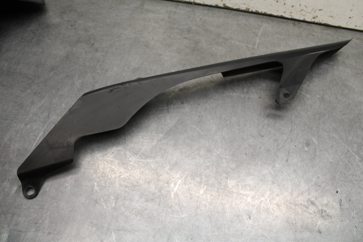 07-08 YAMAHA YZF R1 REAR BACK DRIVE CHAIN GUARD COVER SHIELD BB724