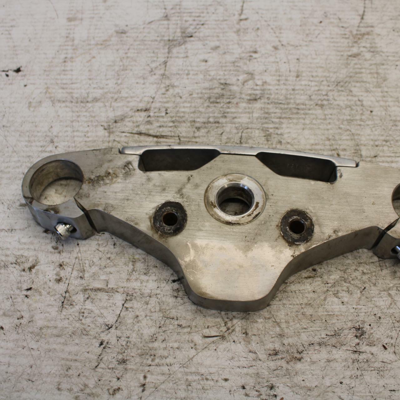 01 KAWASAKI VULCAN 1500 FORKS UPPER TRIPLE TREE CLAMP BB301