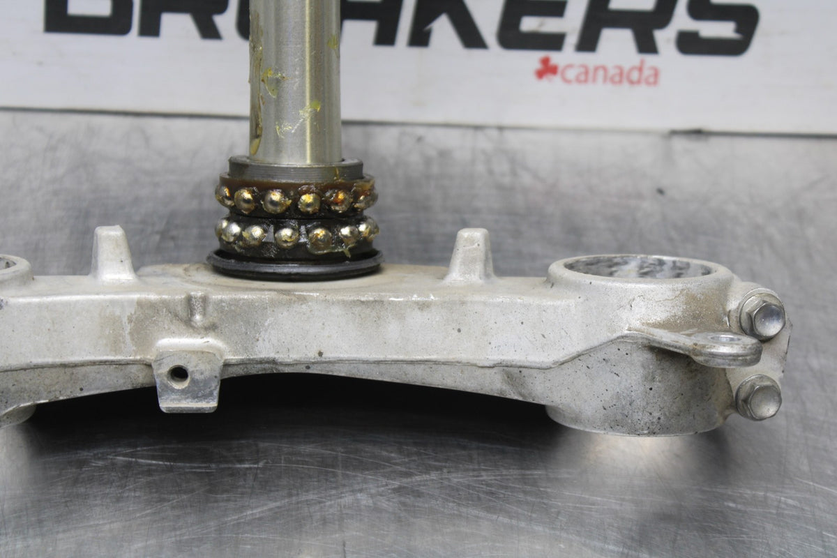 01-03 SUZUKI GSXR600 FRONT FORKS CLAMP LOWER TRIPLE TREE STEM BB841