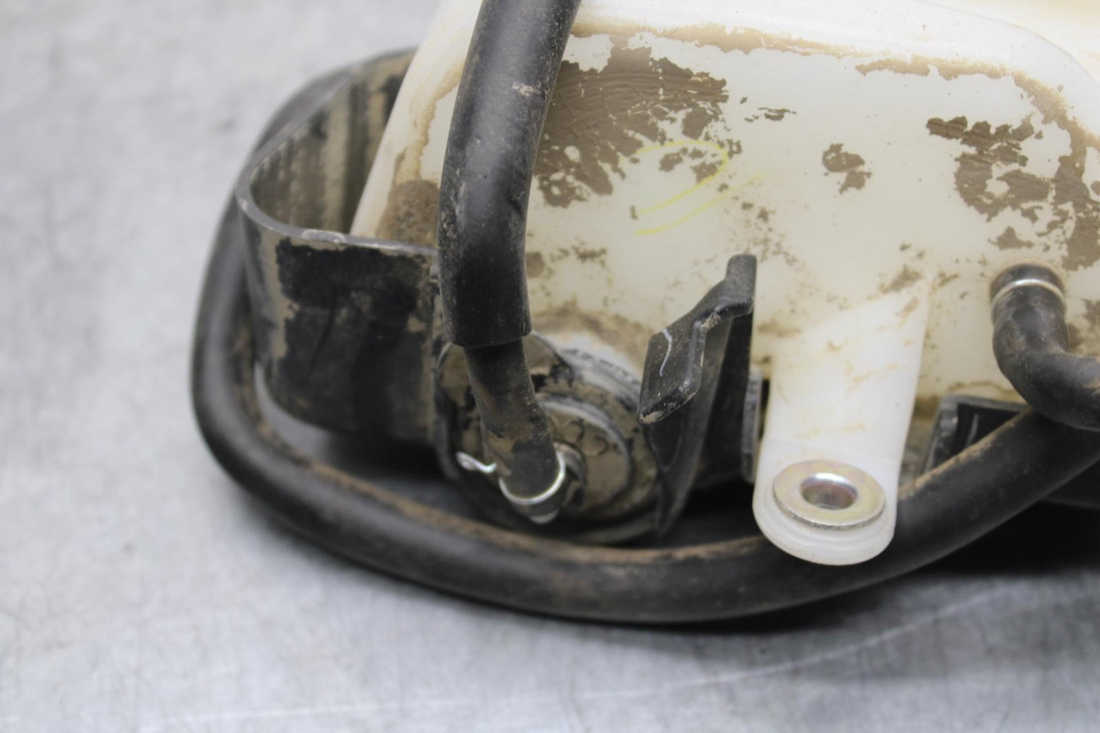 19 YAMAHA YZF R3 COOLANT WATER TANK RESERVOIR BOTTLE BB56
