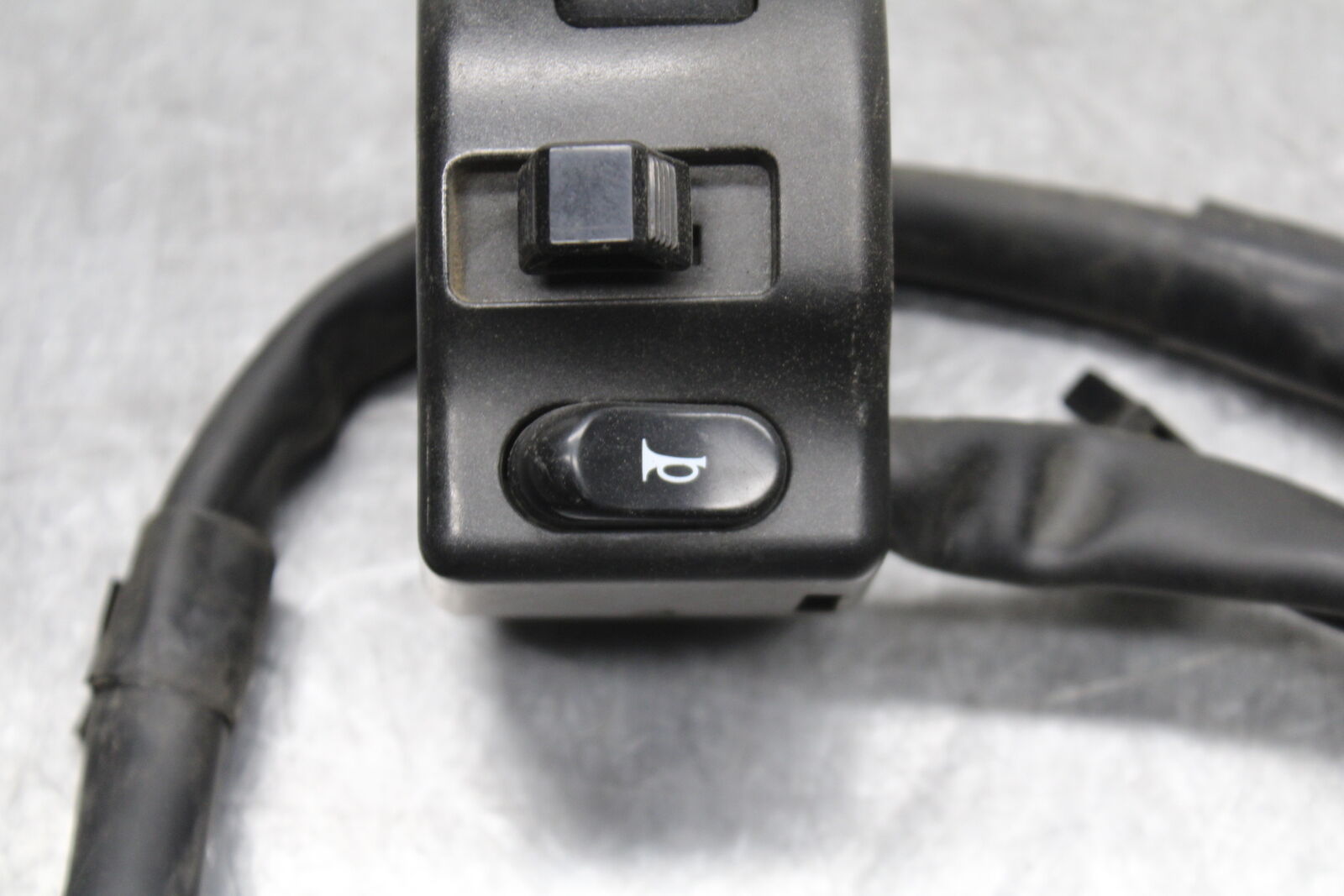 14-15 YAMAHA V STAR 1300 XVS1300CT TOURER LEFT CLIP ON HANDLE HORN SIGNALS BB722