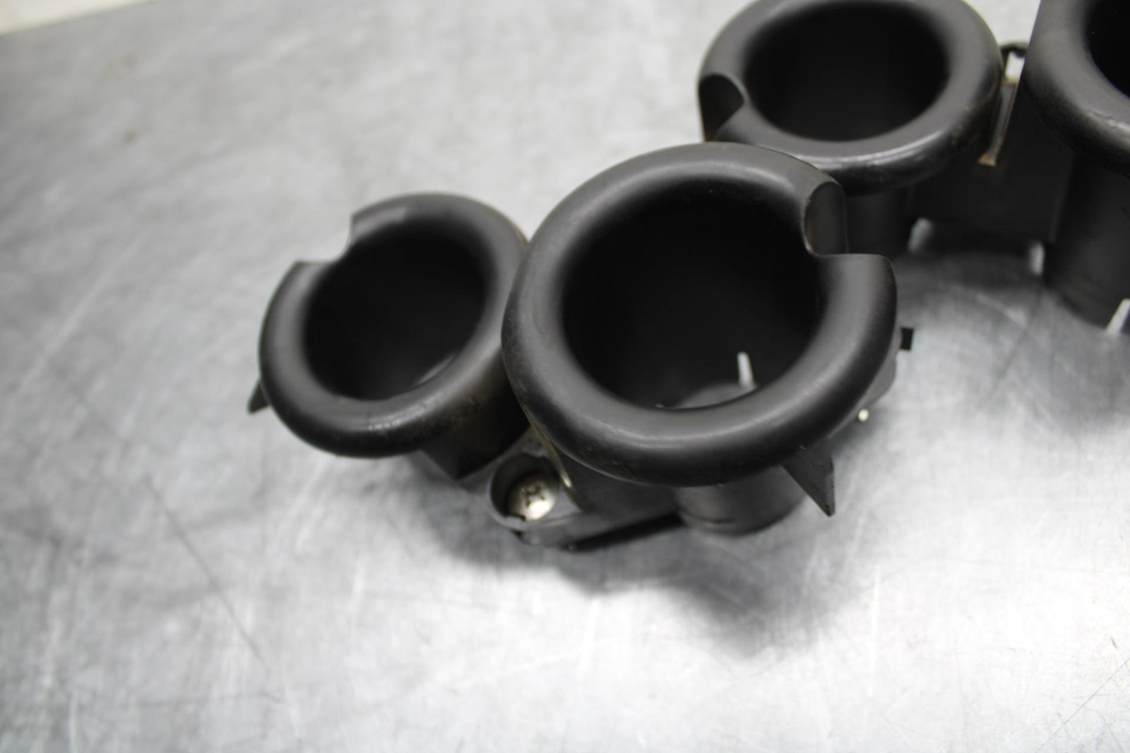05-06 HONDA CBR600RR  INTAKE VELOCITY STACKS 17225-MEE-000 17226-MEE-000 BB479