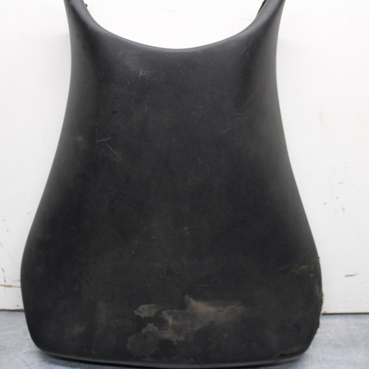 03-05 YAMAHA YZF R6  FRONT DRIVERS SEAT PAD SADDLE PILLION BB622