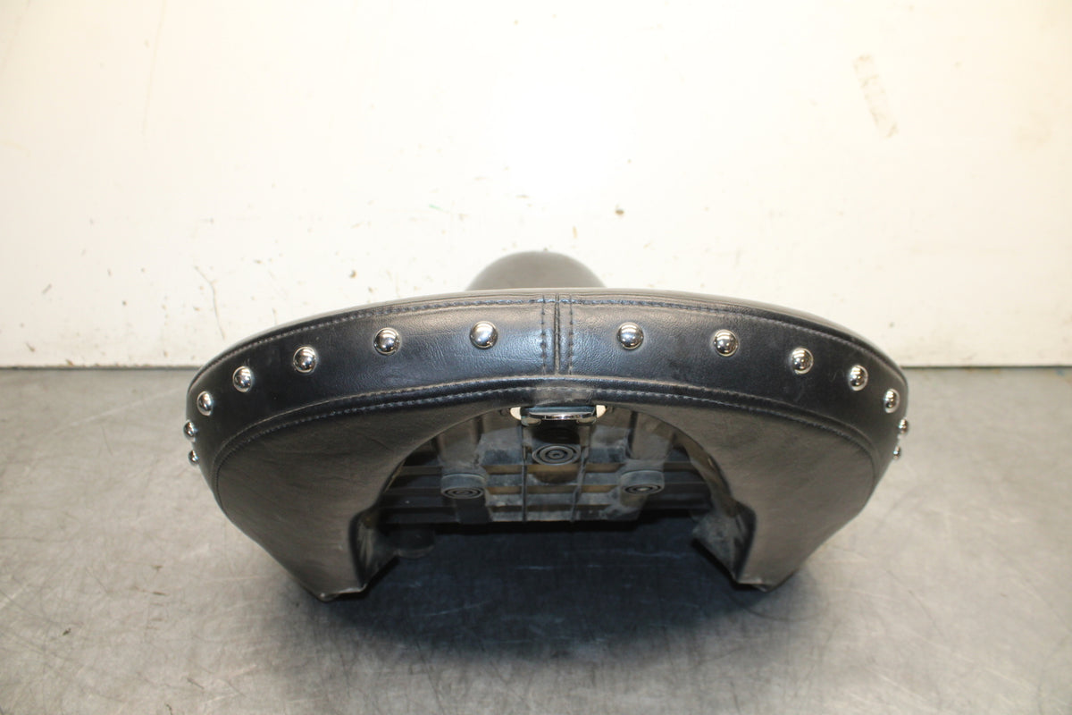 99-00 YAMAHA V STAR 1100 FRONT DRIVERS SEAT BB711