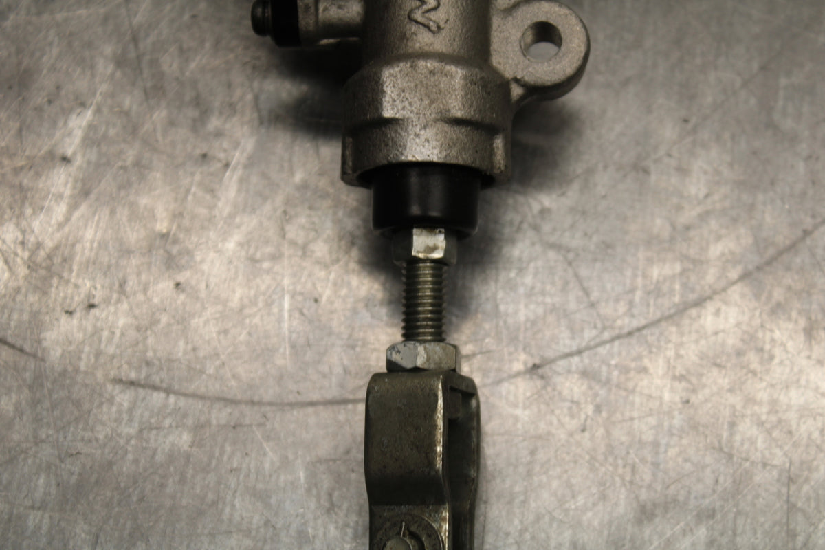 13-16 SUZUKI BANDIT 1250S ABS REAR BACK BRAKE MASTER CYLINDER W RESERVOIR BB134