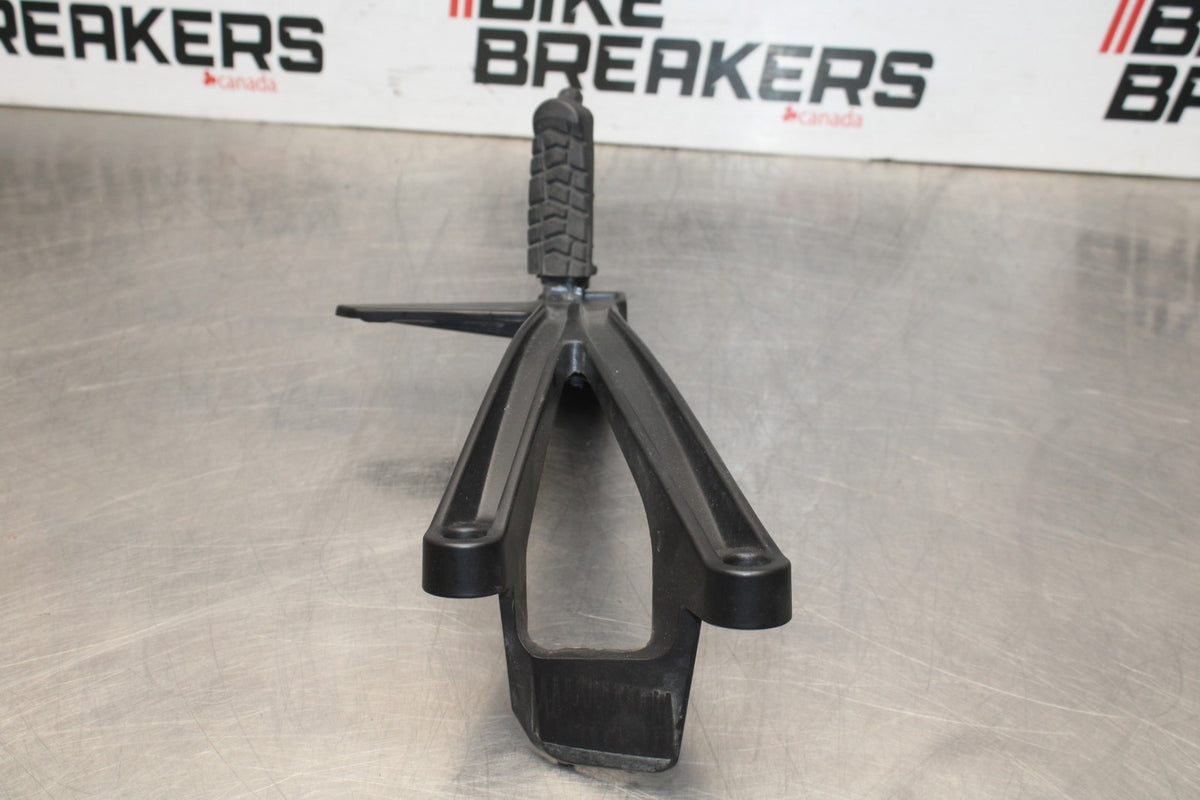 17-21 KTM RC 390 RIGHT REAR BACK PASSENGER PEG BB442