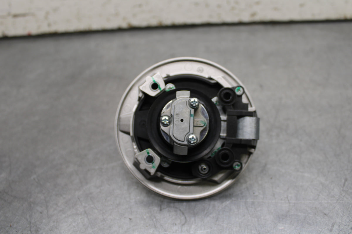 24 KAWASAKI NINJA 500 ABS FUEL TANK GAS CAP BB730