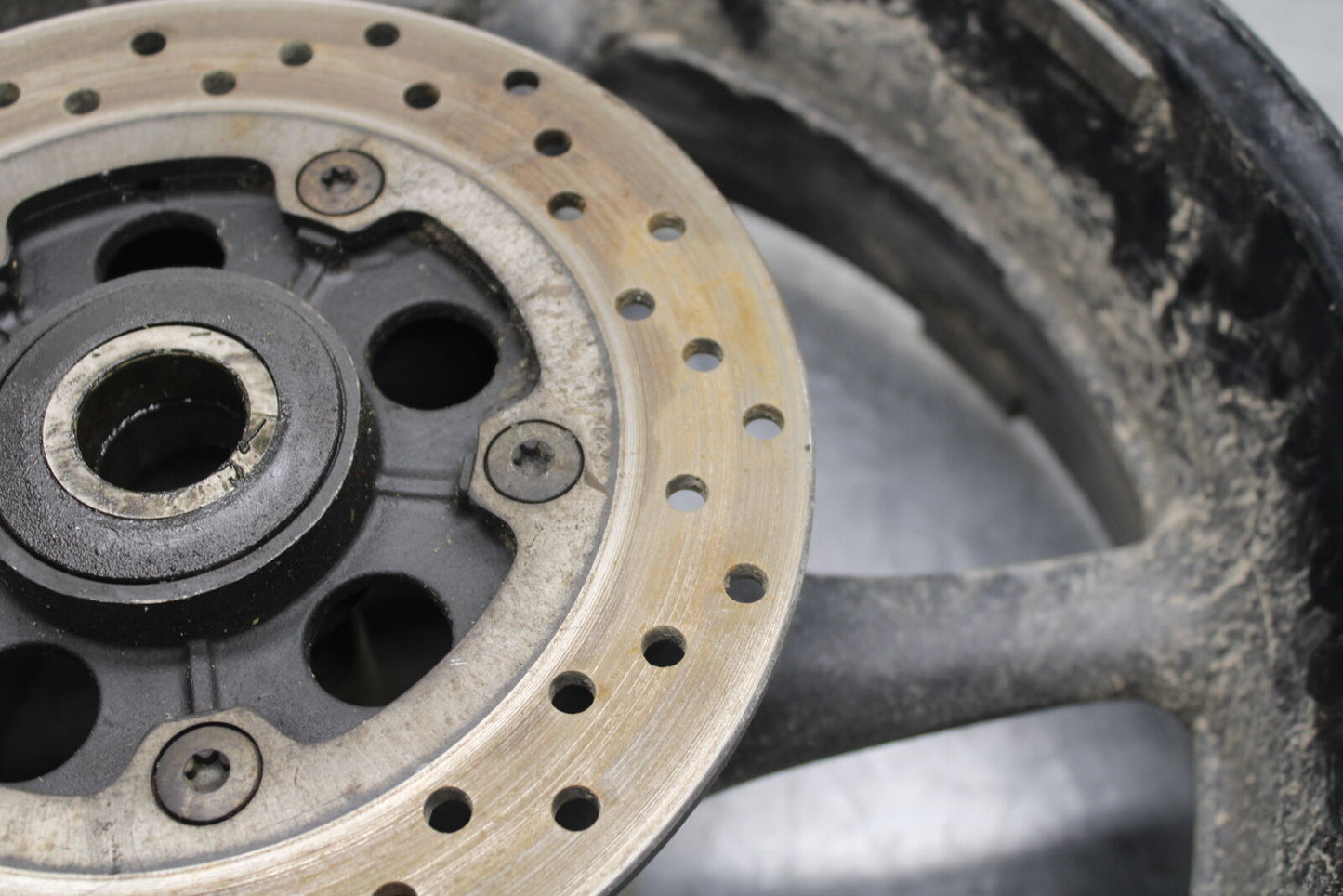 06-07 YAMAHA YZF R6 REAR WHEEL BACK RIM AND ROTOR BB742