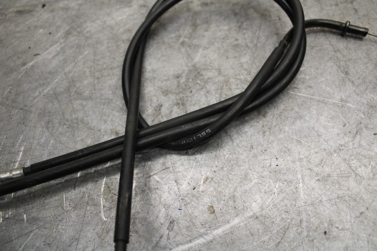 2003 Yamaha YZF R6 THROTTLE CABLES LINES 5SL-26311-00-00 5SL-26312-00-00 BB539