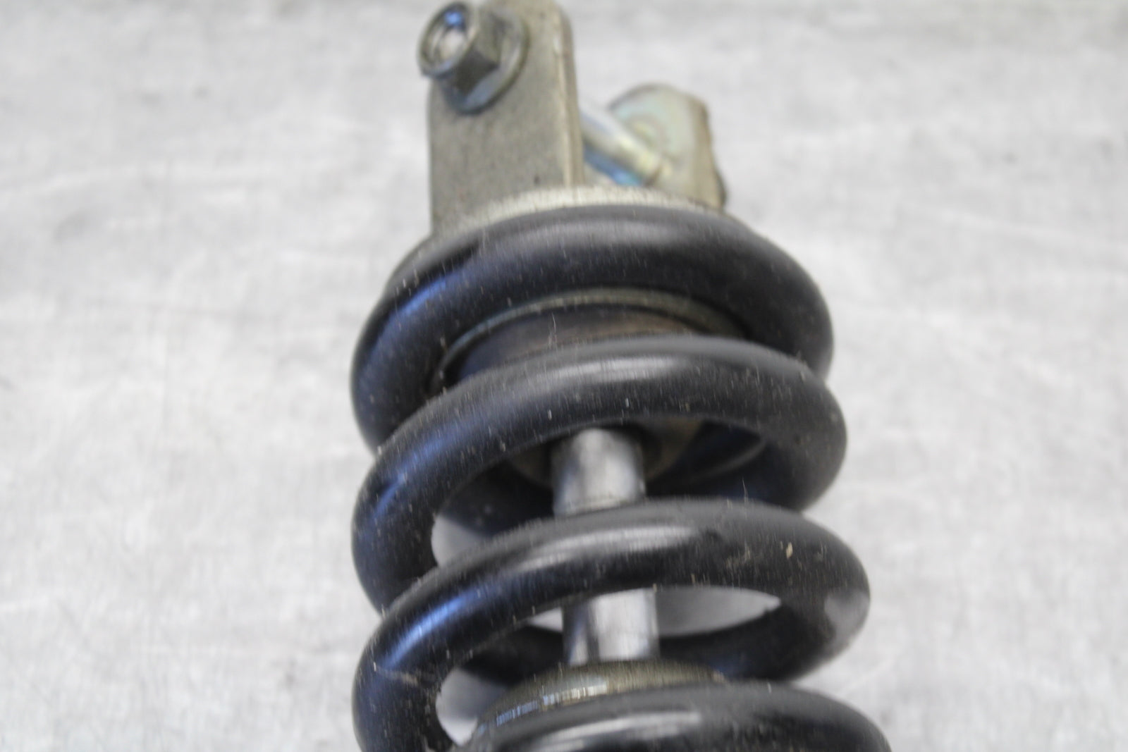 04 SUZUKI INTRUDER 800 REAR BACK SHOCK ABSORBER BB758