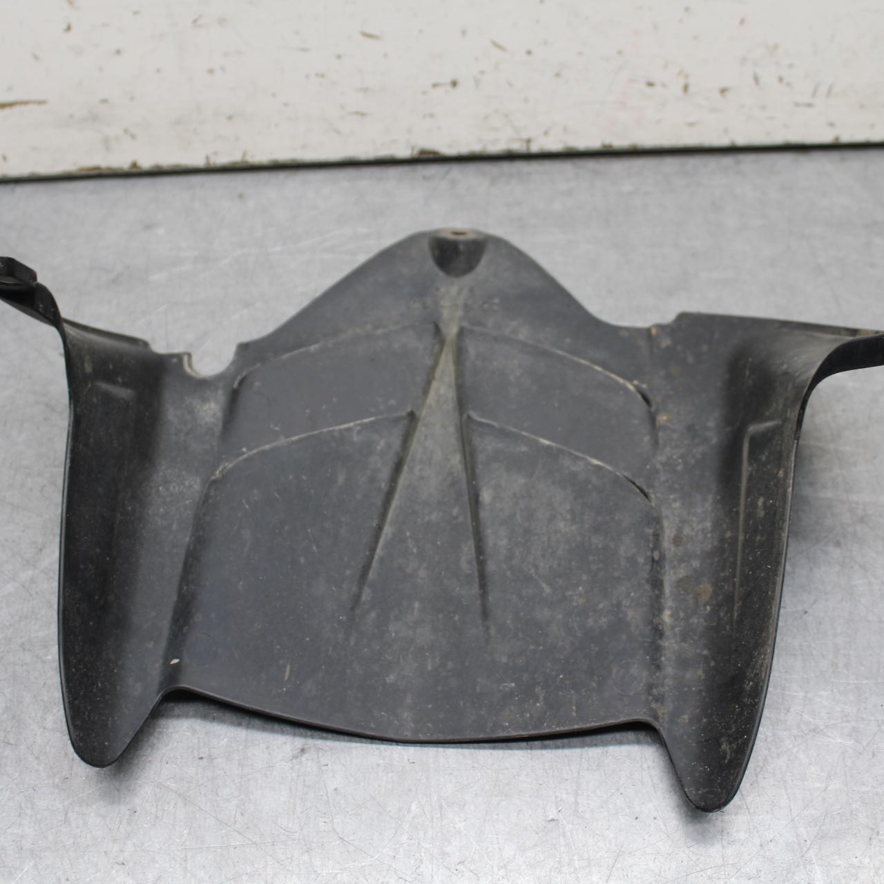 21 KAWASAKI NINJA ZX6R REAR BACK WHEEL TIRE HUGGER FENDER 35023-0171 BB647