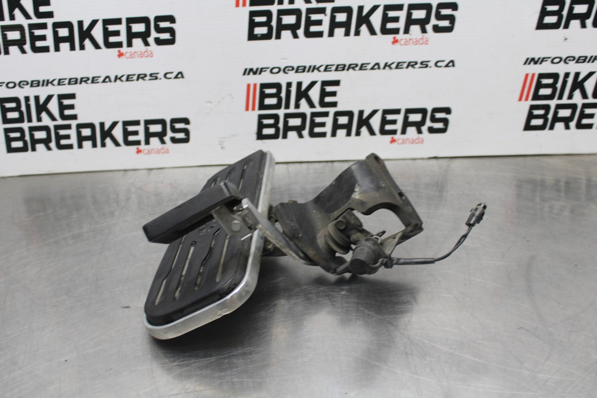 99-09 YAMAHA V STAR 1100 RIGHT FRONT FOOT REST PEG STEP BB853