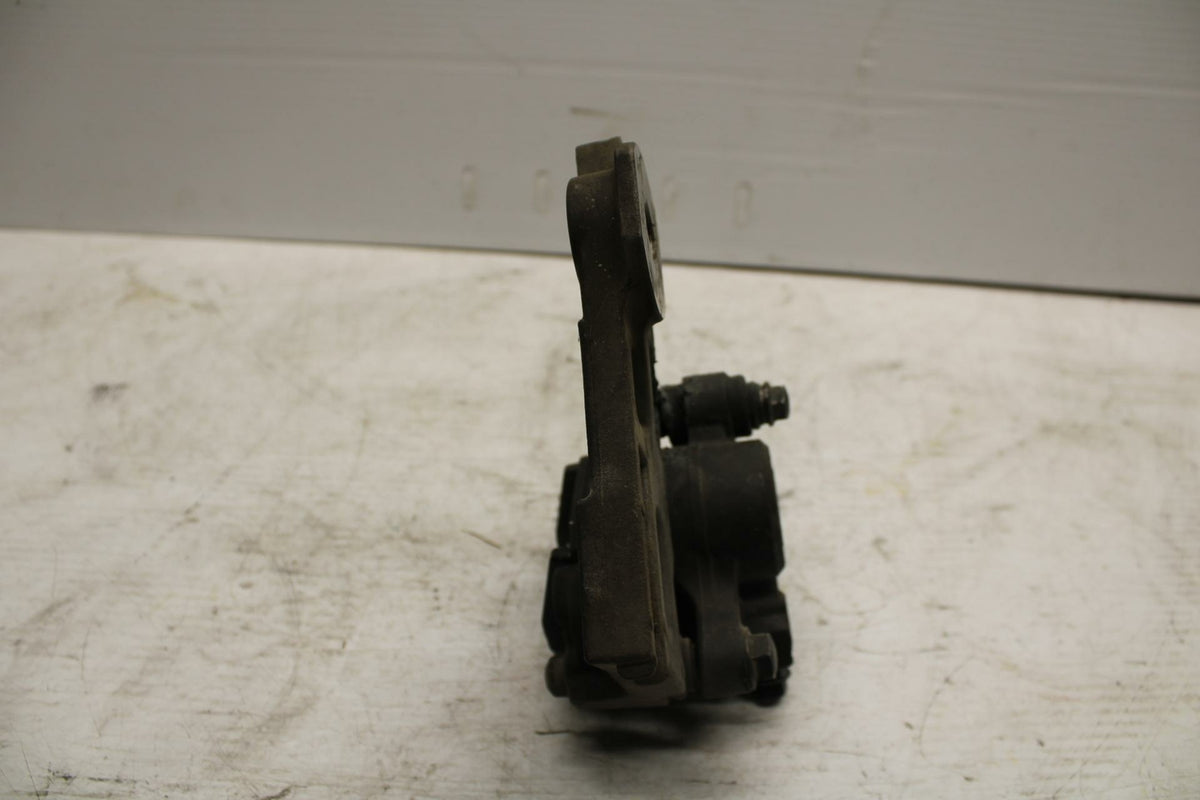 09 YAMAHA FZ6 REAR BACK BRAKE CALIPER W MOUNT BRACKET BB295