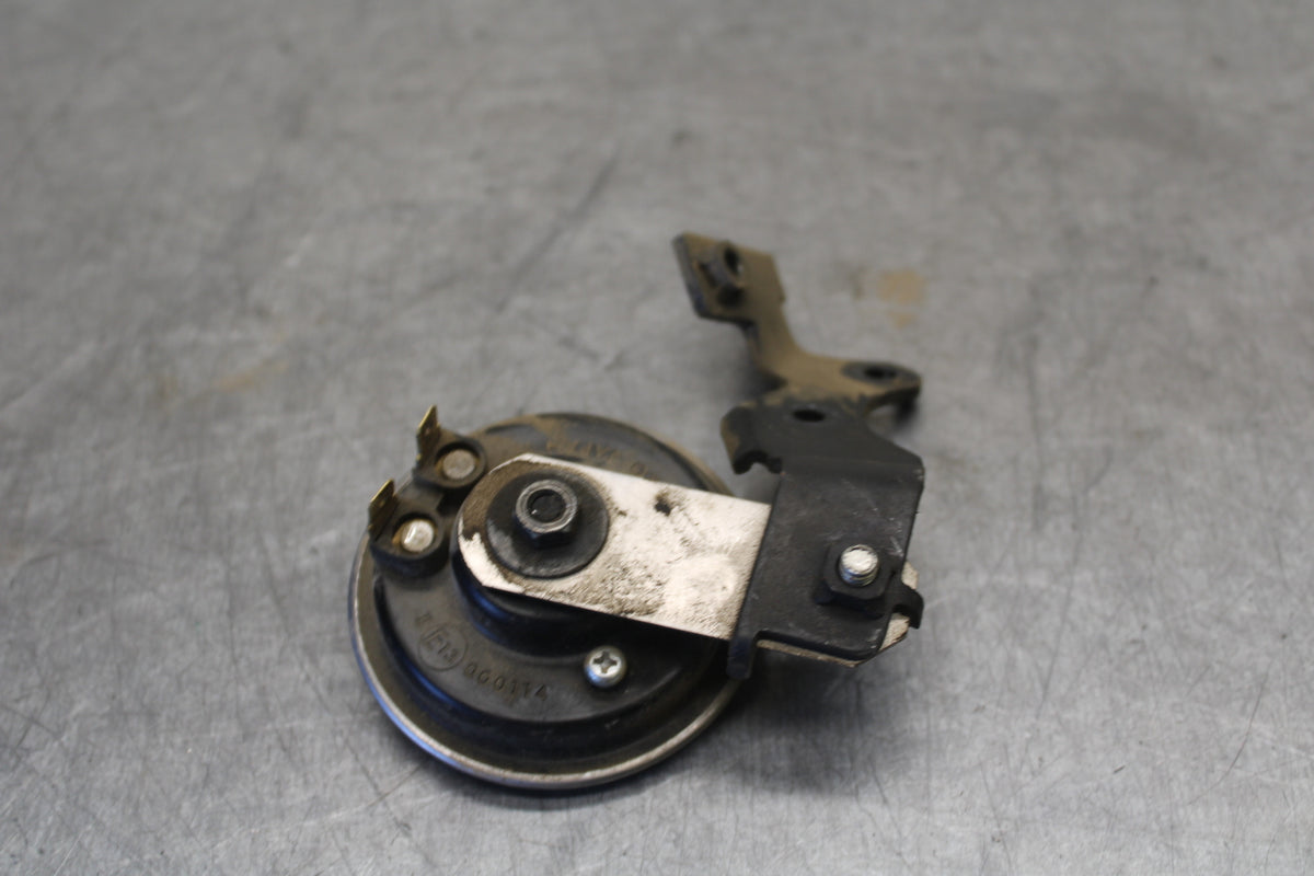 09-14 YAMAHA YZF R1 HORN SIGNAL 14B-83371-00-00 BB696