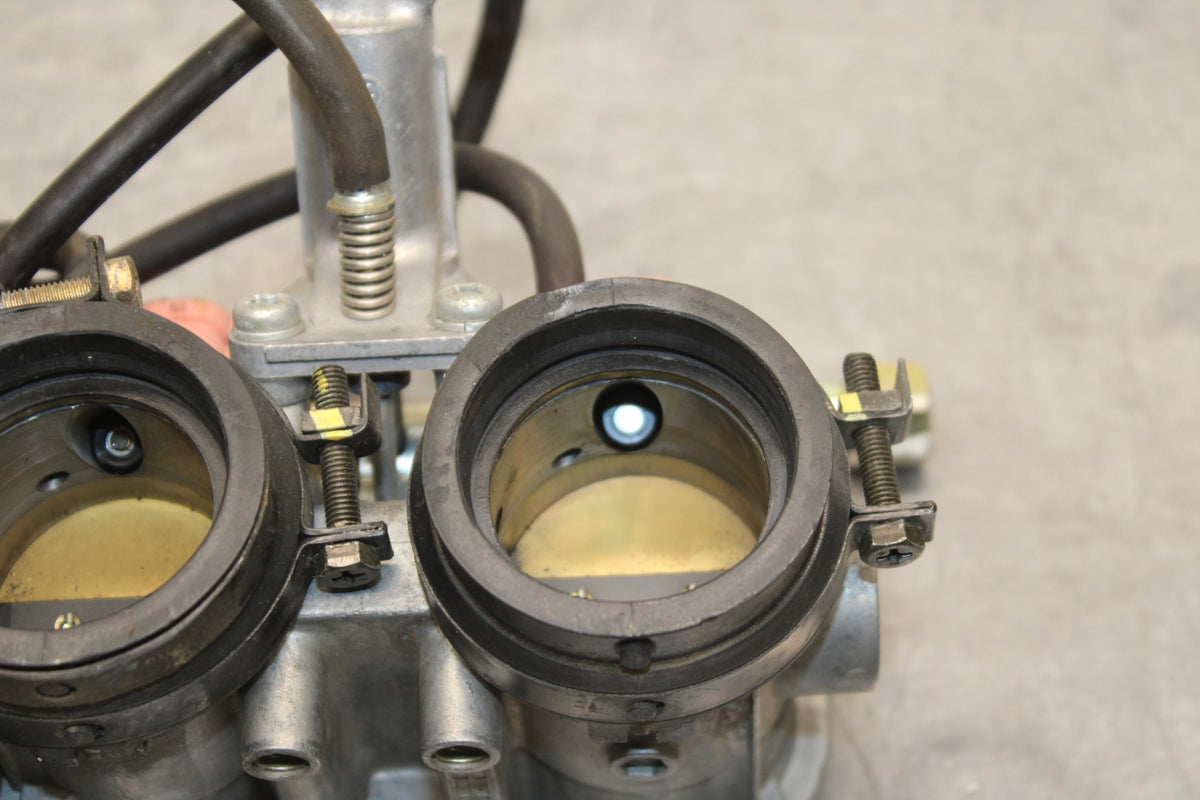 03-04 HONDA CBR600RR MAIN FUEL INJECTORS / THROTTLE BODIES BB134