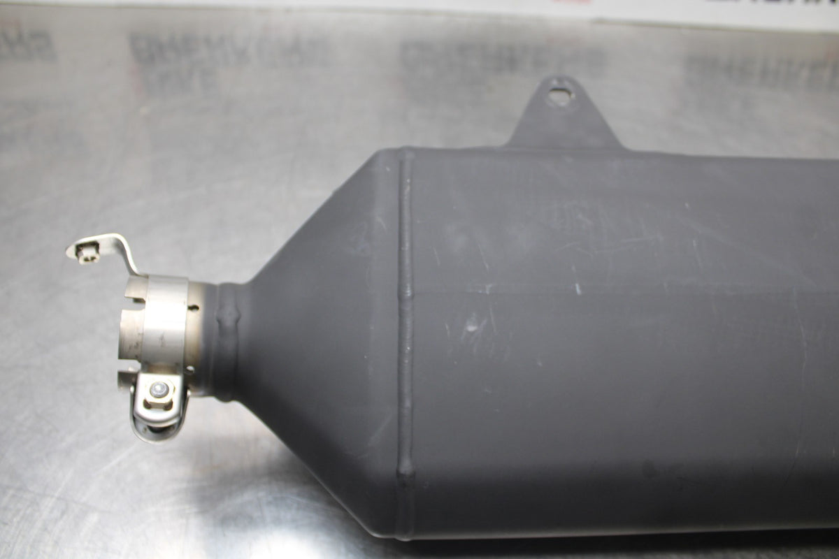 18 SUZUKI GSXR1000 EXHAUST PIPE MUFFLER SLIP ON CAN SILENCER BB642