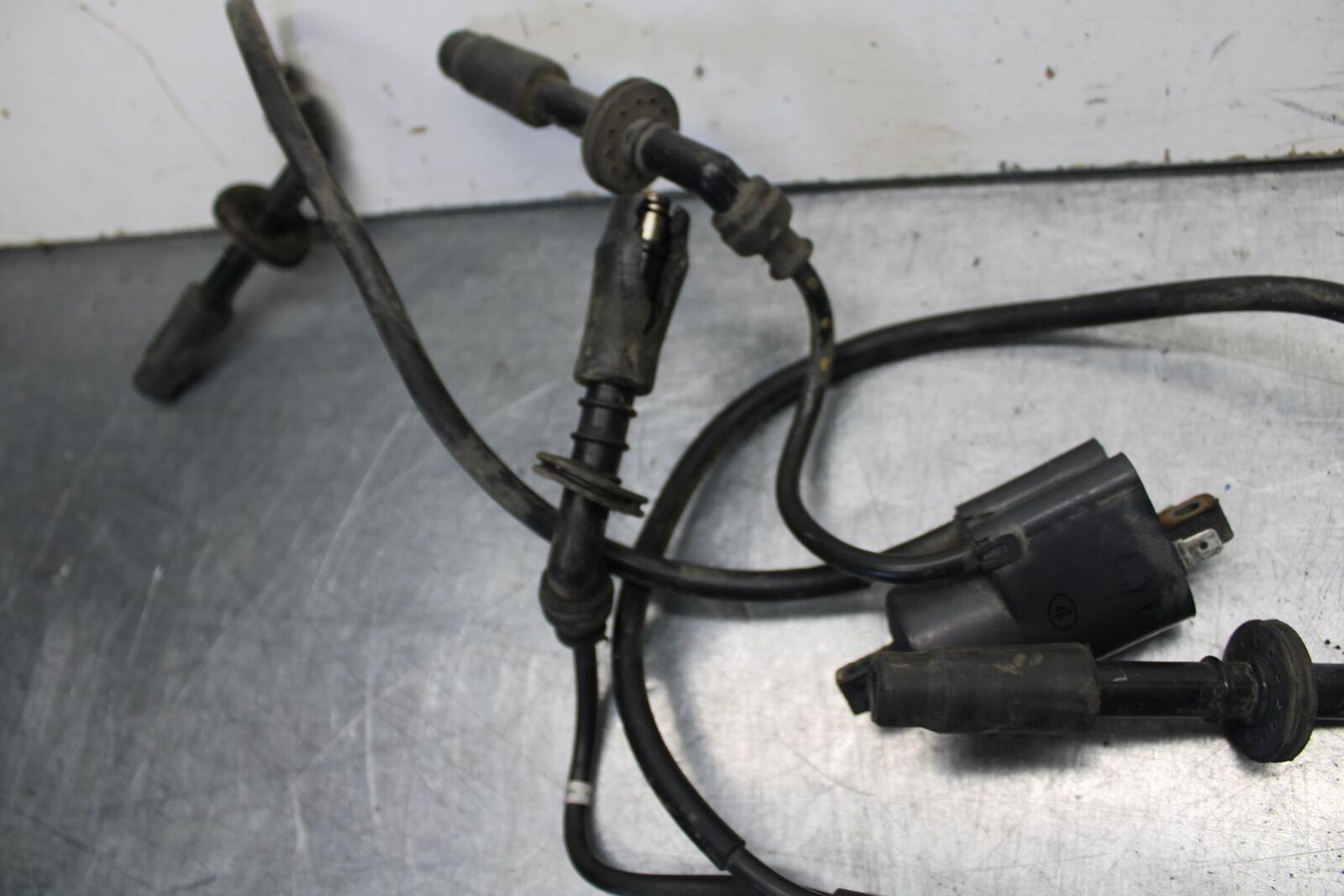 1995 Suzuki RF600R IGNITION COILS COIL SPARK PLUG CAPS BB615