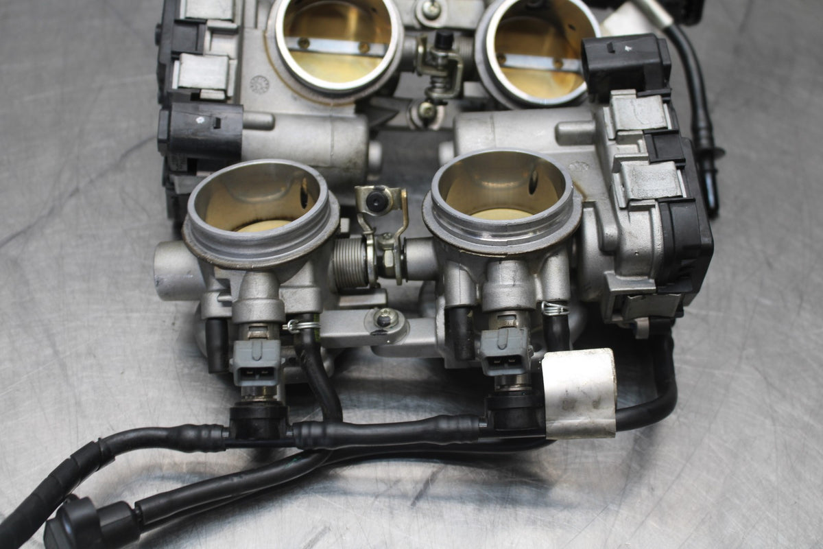 15 APRILIA RSV4 FACTORY APRC ABS MAIN FUEL INJECTORS / THROTTLE BODIES BB901