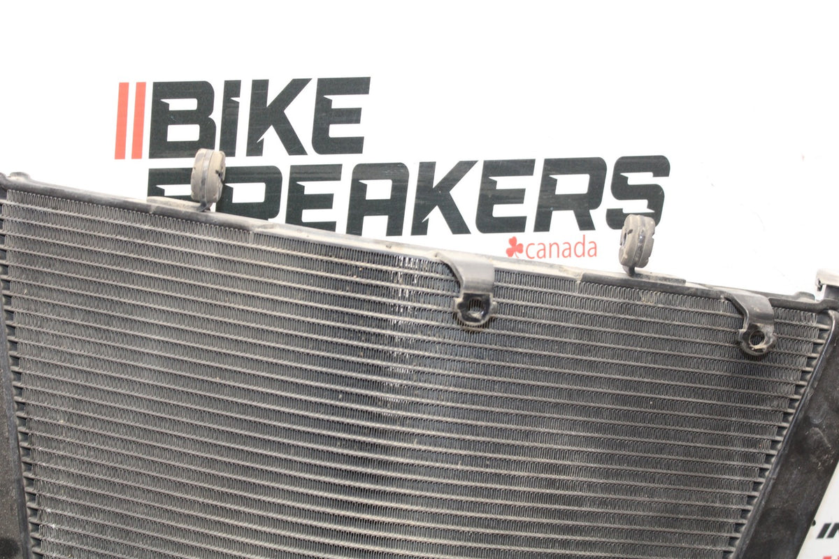 08-10 SUZUKI GSXR 600 ENGINE RADIATOR MOTOR COOLER COOLING RADIATER BB835