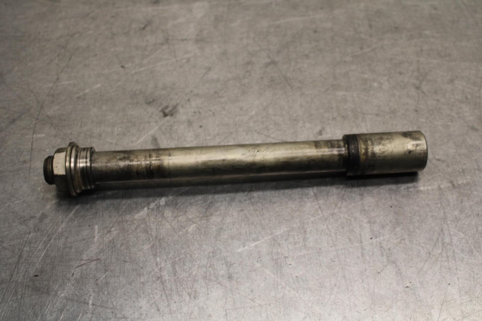 11-23 SUZUKI GSXR 750 FRONT WHEEL RIM AXLE PIVOT BOLT BB630